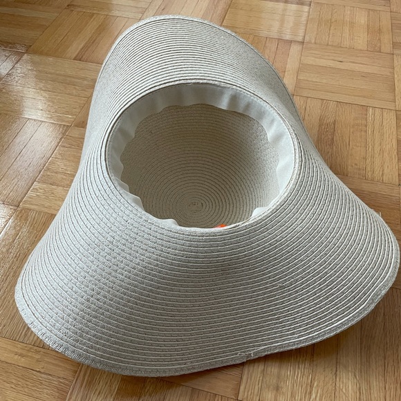 Joe Fresh Floppy Sun Hat - Picture 2 of 4